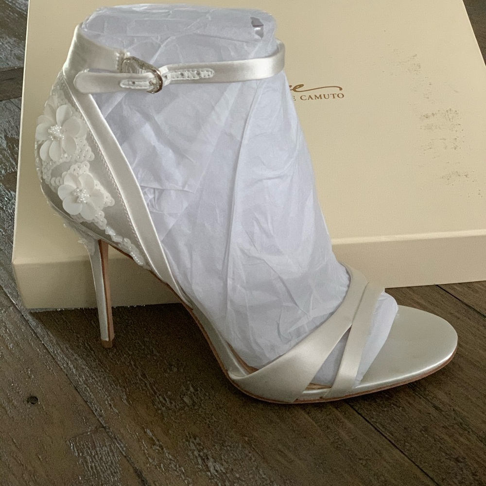 Vince Camuto